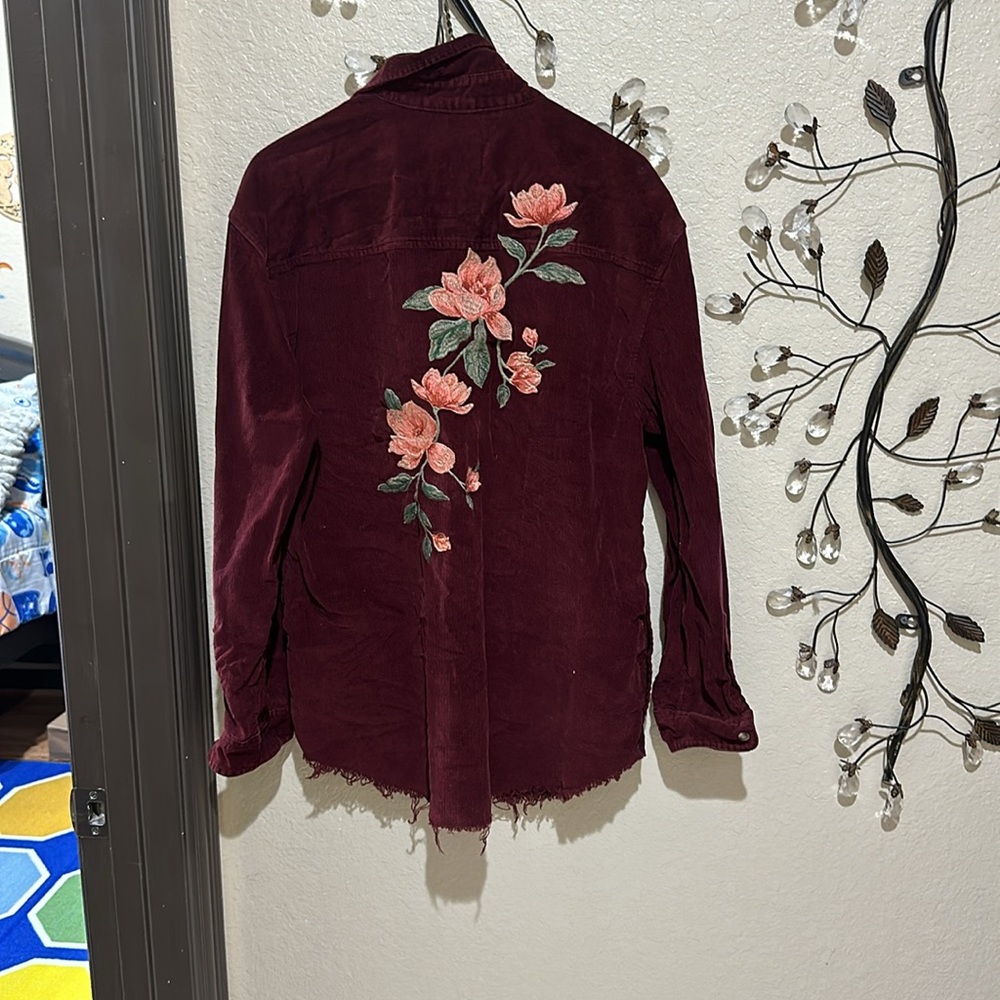 Used - Picture 2 of 2